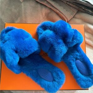 Hermes sandles size 38 super cute and comfortable